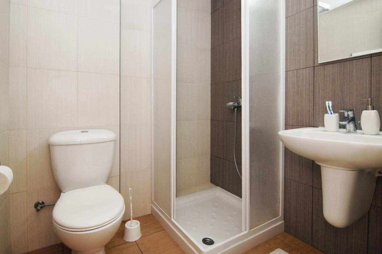Calypso - Coralli Beachfront Apartment Protaras Exterior foto